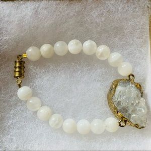 🆕 Crystal Bracelet in Box